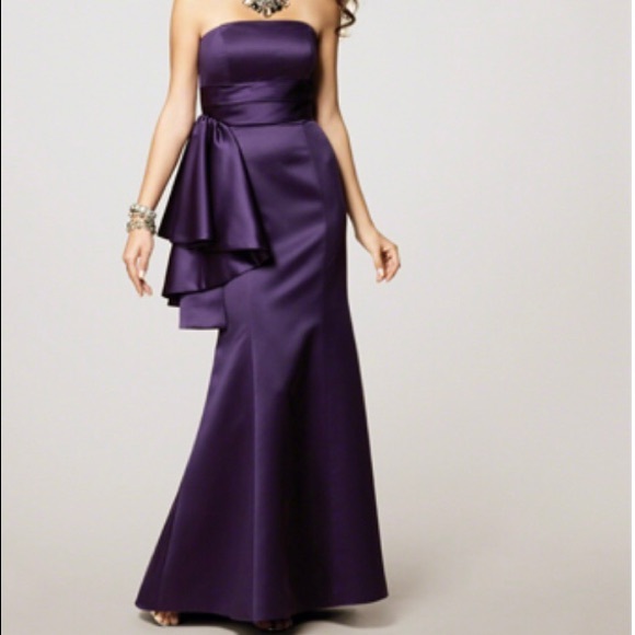 Alfred Angelo Navy gown - Picture 2 of 6